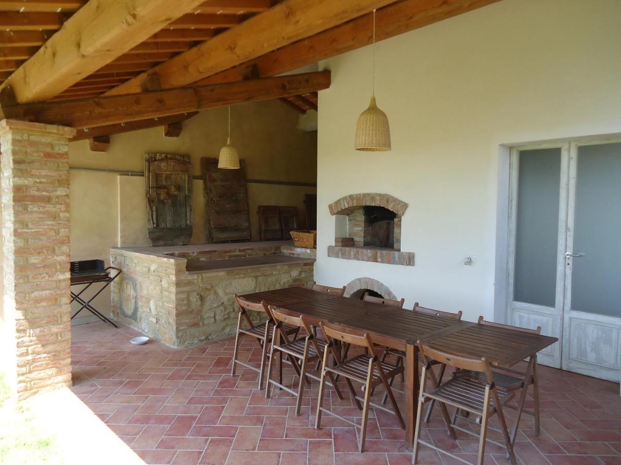 בית הארחה Terricciola 	Borgo Fajani מראה חיצוני תמונה